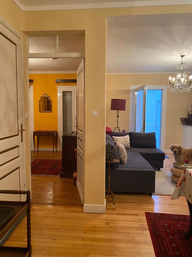 Chez Hélène, appartement charmant pour 4 personnes chiens bienvenus-perros bienvenidos Bourg-Madame Exterior foto