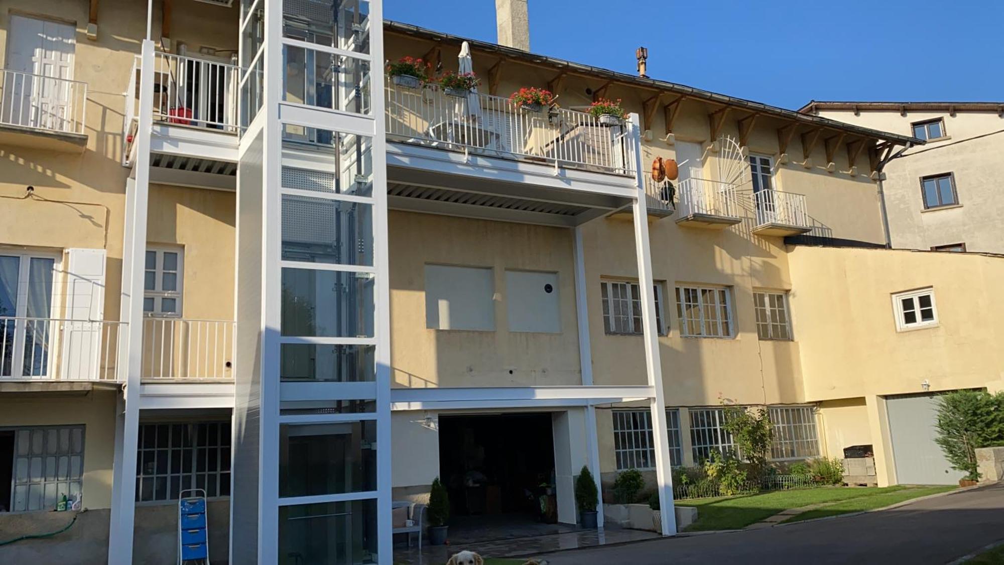 Chez Hélène, appartement charmant pour 4 personnes chiens bienvenus-perros bienvenidos Bourg-Madame Exterior foto